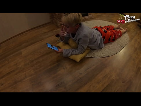 ❤️ Anopenga Blonde Kusvira Mboro Hombe Kusveta uye Kubonyora Pairi - DzeBonde pane zvinonyadzisira sn.8kpornvids.ru